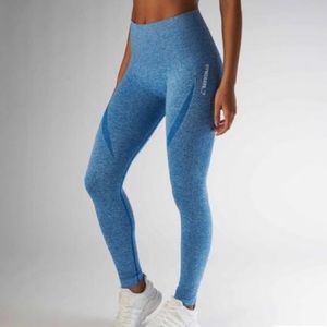 Gymshark seamless leggings - blue - small hole